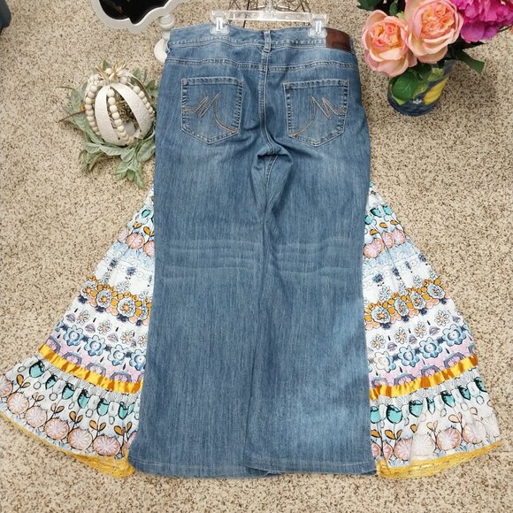 3802 Size 13/14 Upcycled Appliqued Maurices Pink and Blue Bell_Bottoms. - Picture 4 of 5